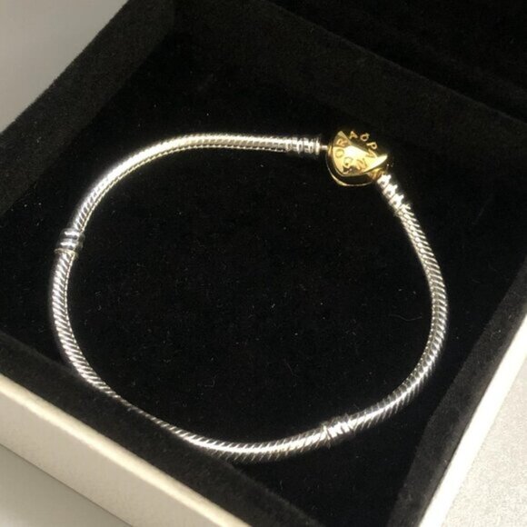 Pandora Moments Heart Clasp Snake Chain Bracelet Wrist Size 6.7 in Bracelet Size - Picture 4 of 6